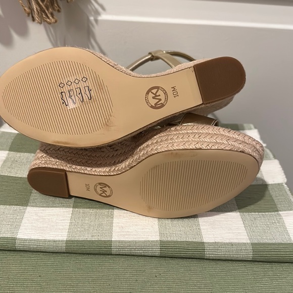 Authentic Michael Kors, Annie Strappy Platform Wedges - Picture 6 of 7